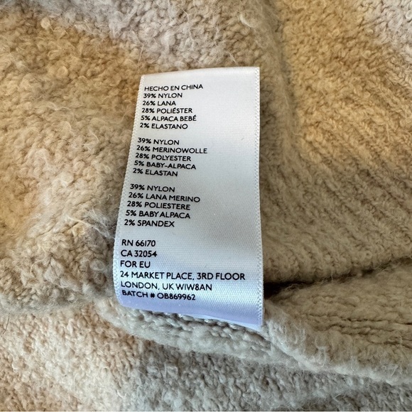 Anthropologie Medium Clayton Sweater ~ Beige Fuzzy V-Neck Wool Alpaca - Picture 8 of 8